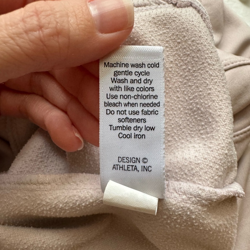 Athleta Performance Hooded Pullover Size Small - image 8